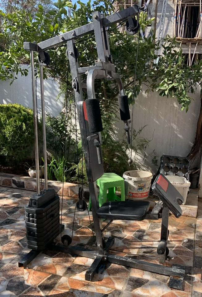 للبيع جهاز رياضه انطيني سعر لان معرف ب اسعارهم و ناقص بي فقط بكره نفس الي مخليها بلصوره و هيه الي ناقصه تنربط بل اسلاك والجهاز نضيف شوفت عينك بل صور
*********** واتساب
