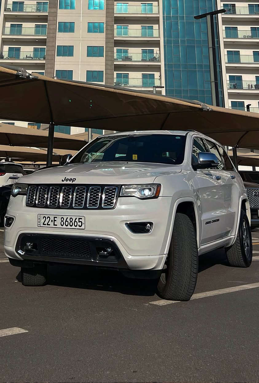 Jeep grandcherokee 2021
جيب اوفرلاند / فوووووول مواصفات VIP 
موديل / ٢٠٢١ 
ماشية / ٤٧ مـــايـــل فـــقــــط 
سعر / ٢٢٢ 💵 💲 
مكينة / ٨ سلندر + 5.7 فور ويل 
لون /  ابيض
مواصفات/ فول فول مواصفات - جــكـــات - بــانــورامــا - كشنات حار و بارد - كشنات Vip - صندوق جك - رادارات امامي و خلفي - تشغيل عن بعد - تايرات جديد ٢٠٢٦ - كشنات جلد - جكات كامل سيارة … 
- حادثها / فقط حافة جملغ + ارباك دشبول طاك و دشبول مبدل بلادي .
- رقم شاصي : 1C4RJFCT4MC623574
- سيارة مكفول كفالة عامة / رقم و هزة و وكالة بشرط 
- رقم تلفون 📞 ☎️ 
- *********** ~ ***********
- *********** ~ ***********
- *********** ~ *********** أربيل, العراق
