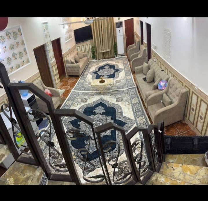 #للبيع #بيت #بحي #الحكم #طابقين

مساحه البيت // ٢٥٠ متر بناء مسلح شارع ٢٠ م

الطابق الأرضي // غرفه وصاله ومطبخ وبراني وصحيات داخليه وخارجيه
الطابق الأول // ثلاث غرف نوم وصاله ومجمع صحيات

موقع البيت // حي الحكم قرب مدرسه الحبوبي

للاستفسار أكثر اتصل على *********** أو واتساب أو زيارة المكتب الحضارة للعقارات السماوه حي الحكم مجاور صيدلية آدم
