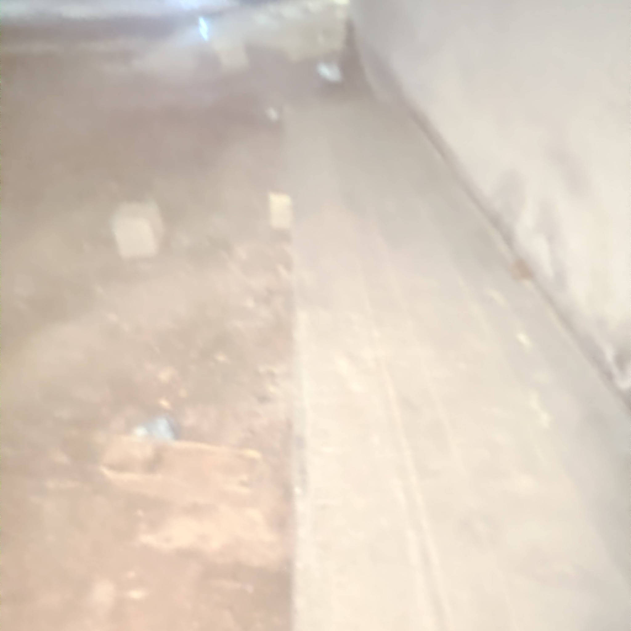 السلام عليكم اجناب للبيع ارتفاع   بدون باب خلفي  *********** ولسعر  ١٠ ورقه وبيه مجال
