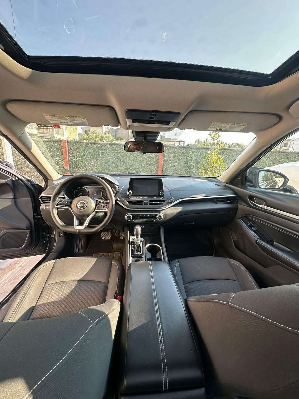 نيسان التيما sv plus
التيما 2022 كلش نظيفة sv plus مو عادي
 تجي سلايد وبريك بصمة واوتو هولد وتدفئة كشنات 
السيارة بحالة ممتازة 
رقم سليمانية بأسمي التحويل ثاني يوم 
المواصفات : 
سلايد /بصمة ابواب / تحكمات ستيرن جهتين /  رادار امامي 
اوتو هولد  / هاندبريك بصمة / رادار خلفي / وقوف تلقائي
تدفئة كشنات /نقطة عمياء/وباقي المواصفات معروفة 
حادثها بنيد مبدل  وجاملغ ايسر بي طخه بسيطه ومبدل البلادي موجود  بدون لا شاصي ولا لغد وببغداد صار بيها طخه موضحة بلصور ومصلحه السيارة ماشية 52,000 كيلو حقيقي السيارة بدون مصروف جديدة 
السعر 155 وبيها مجال رقمي ***********
