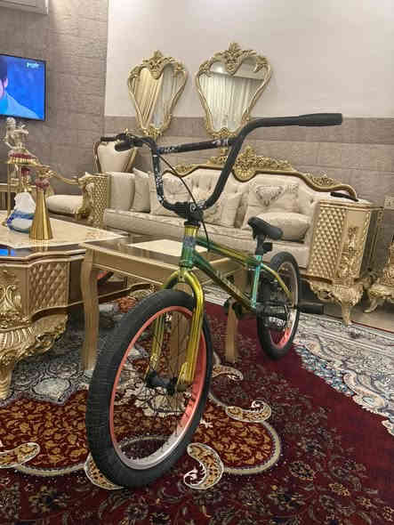 بايسكل للبيع مستخدم قليل اخو الجديد إسم الباسكل جيتي حركات دبلات كلش قويه بايسكل حركات 170وبي مجال للاستفسار على هذا الرقم ***********
