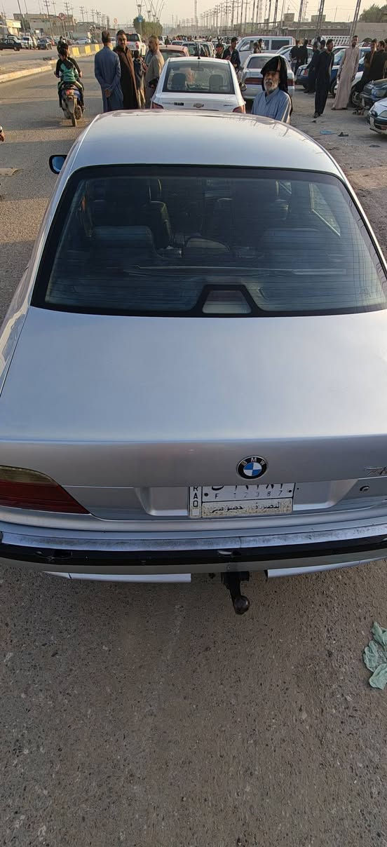 BMW/---الحجم /728خفاش
بيهة مكينة فيفيتي نضيفة حدادة جديدة صدرهة بل باكيت عربانة ورة شادلهة اكسن جديد درايم شفتات جديد السيارة مال جناي بسمي السعر 50$ وبيهة مجال الشراي يشلع عيوني رقم الهاتف ***********
