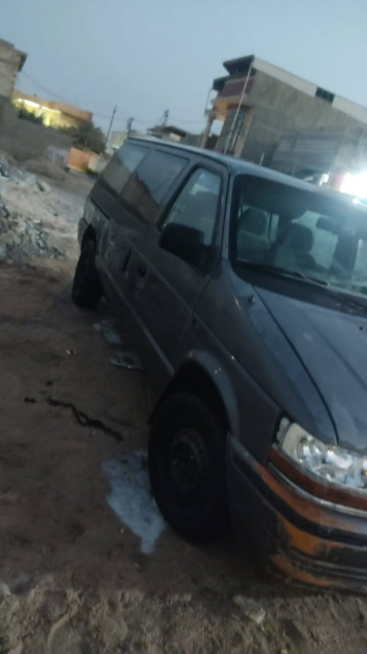 سيارة دوج كرفات1995
رقم نينوا المالك جاري بصره كير ومحرك كالوبر3000،كير اوتوماتيك ميكانيك الماكينه بيها تنقيص ول كير نمره ثالثه اتكفل بل اصوليات  العنوان البصره حمدان ،سعر25 وبيها مجال ،رقم الهاتف ،***********
