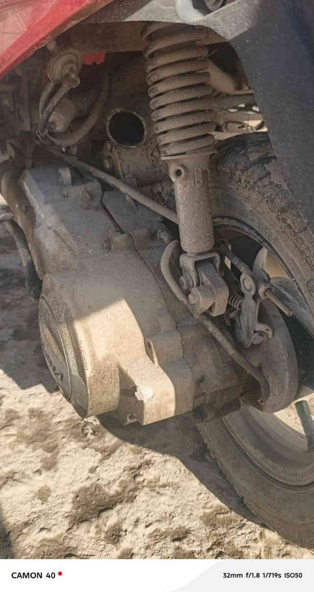 سلام عليكم دراجه سكنس ماليزي للبيع كامل نكره سلف نقص شوته بس سعر 400وبيه مجال عنون كوت داموك شارع عماره كاضم عبيد للستفسار الرقم ***********
