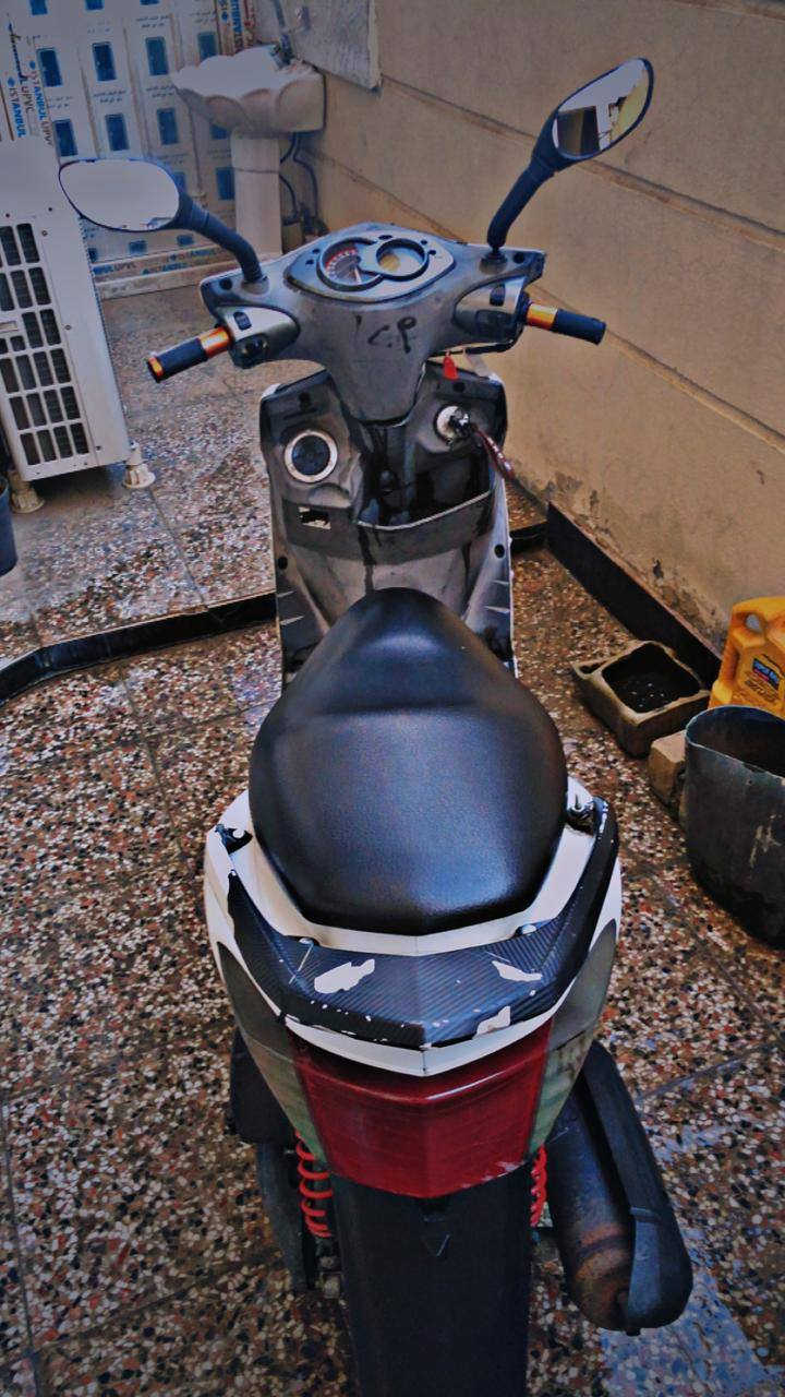 دراجه سكنس فحل مكينه نضيفه ما مفتوحه تجي تفحص وتاخذ الدراجه نضيفه المكان بغداد الزعفرانيه التواصل ع الرقم ***********  بي واتساب
