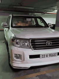 بسم اللّٰه الرحمن الرحيم
سلام عليكم
للبيع  لاند كروز 2015 جديده معنى الكلمه 

((((محرك 6 سلندر )))))) 

ماشيه 104  حقيقي 
 المواصفات بريم معروفه 
٧ راكب
٣ قطع تبريد
تحكم ستيرن
فتحة سلايت روف 
كشنات جلد 
ثلاجة
كامره خلفيه
حساس خلفي  حساس امامي
زراكات مري شفط كهرباء
تخم تاير امامي خلفي
نظام تزحلق نظام نزول منحدرات 
مثبت سرعه دفع رباعي 
وبيها مظومه لايتات عالي وناصي مشدود لها وكلهن أضويه بيض
بصمه تشغيل وابواب بصمه  رقم بغداد تحويل مباشر باسمي السياره كلش حلوه وجديده وجاهزه من كل النواحي كير مكينه صدر تايرات دهن فلاتر بلاد  مسويلها عنايه كامله بالمركز 
بيها بارد جزء بصيط بالباب والدعاميه الاماميه صبغ فقط

السعر420  وبيها مجال بسيط
📞***********
