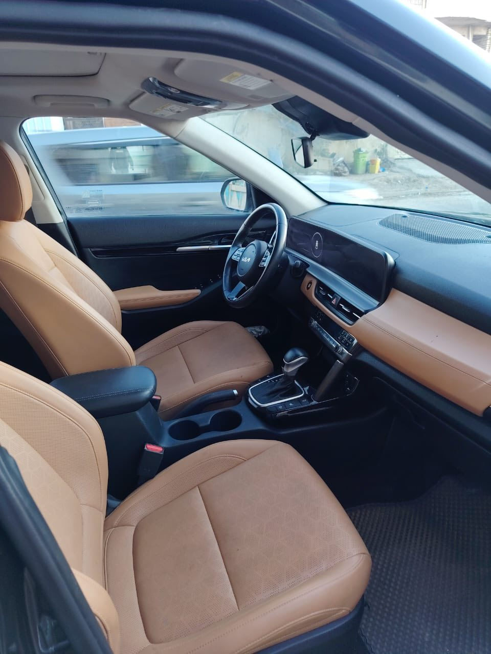 للبيع او مراوس سلتوز موديل 2024. Xلاين  فول  فور ويل رقم بغداد الجديد ب اسمي  هزه جديده فول مواصفات خنك فتحه شاشه جبيره كشنات جلد رادار جانبي تحديد مسار قياده اليه كشنات تدفئه تبريد كامره دواره حادثه جاملغ وبنيد سياره ماشيه الفين يعني زيرو مكانه بغداد حي الجهاد السعر 145 وبيه مجال *********** محرك 2000 دوش ماشيه 4000
