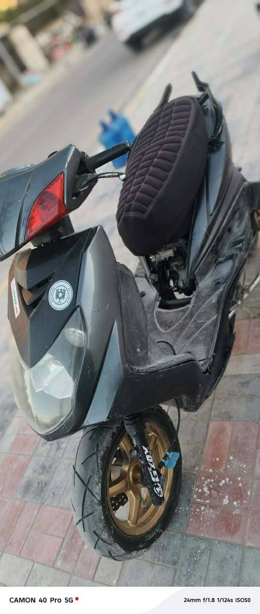 سلام عليكم سكنس ياباني كابريتر للبيع 350وبيه مجال مكان كربلاء طويريج
***********
