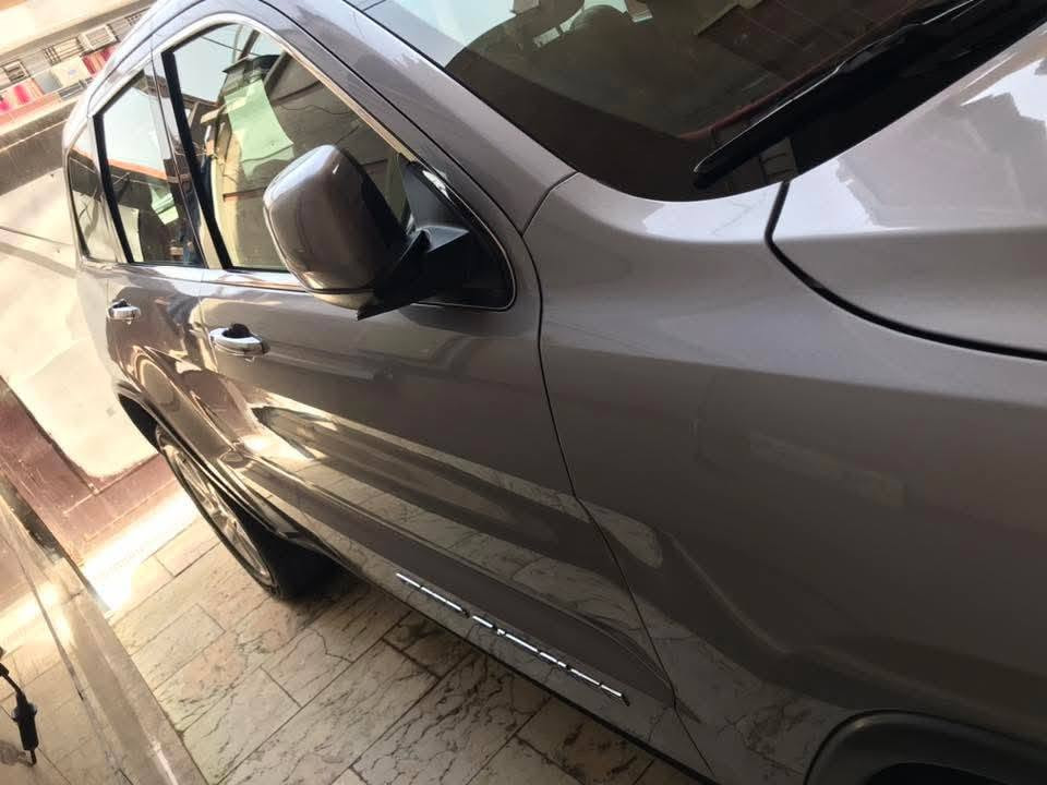 السلام عليكم للبيع
جيب جراند شيروكي 2017 🚘

━━━━━━━━━━━━━━━

📌 المواصفات الأساسية:

* Jeep Grand Cherokee موديل 2017

* محرك (3.6L (V6
* دفع رباعي 4x4
* تشغيل بصمة
* دخول ذكي
* شاشة وسطية Uconnect
* كاميرا خلفية
* بلوتوث / USB / AUX
* مثبت سرعة
* حساسات أمامي خلفي
*رادار خلفي
* مقاعد كهربائية
* مقاعد جلد
* تدفئة وتبريد مقاعد ومقود
* مودات قيادة 
*تشغيل عن بعد
*جنطه كهرباء
*فتحه سقف بانوراما 
*مقاعد خزن
- ماشيه 90 الف ميل 
━━━━━━━━━━━━━━━

السيارة وارد خليجي
رقم بغداد
📍موقع السيارة: بغداد
💰 السعر: 205
📞 للتواصل: ***********
