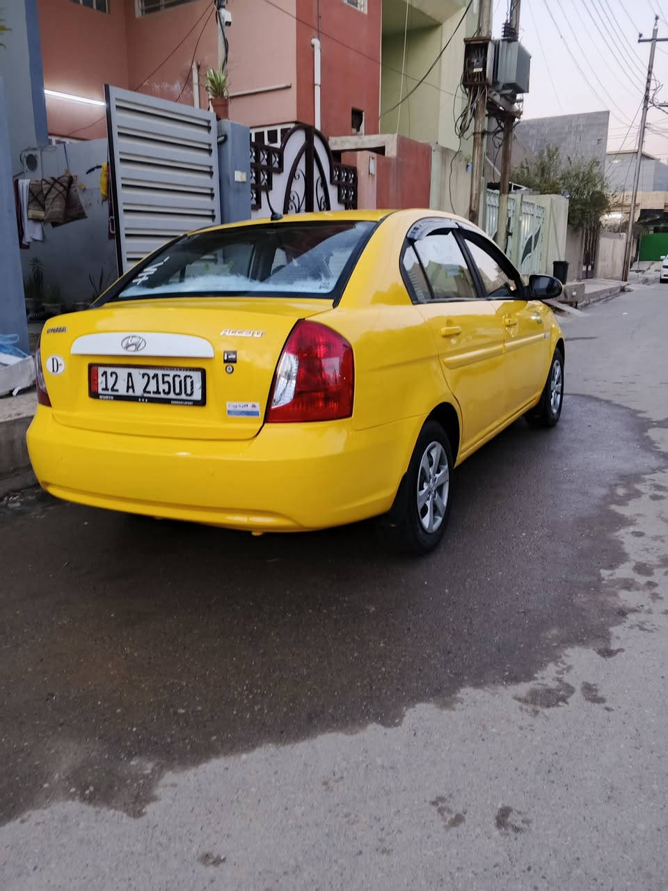 السلام عليكم اكسنت موديل 2010 بدون ضرار محرك شرط كير توماتيك  شرط السياره كلها بشرط بيه تلقيطاته معجون خفيفه السعر 100 وبيه مجال حك الجيه ***********
