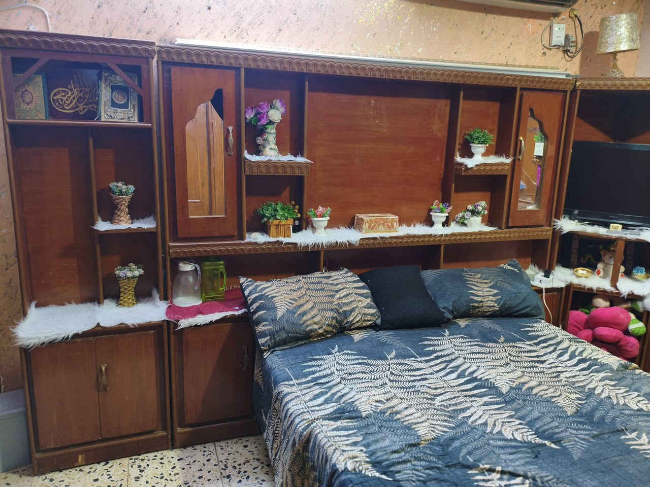 السلام عليكم
غرفه اخشاب احطاطه للبيع سعر 550وبيه مجال بسيط 
العنوان شارع اربعين خلف احمد ياسين الاتصال عله هذه الرقم 
***********وبي  واتساب
