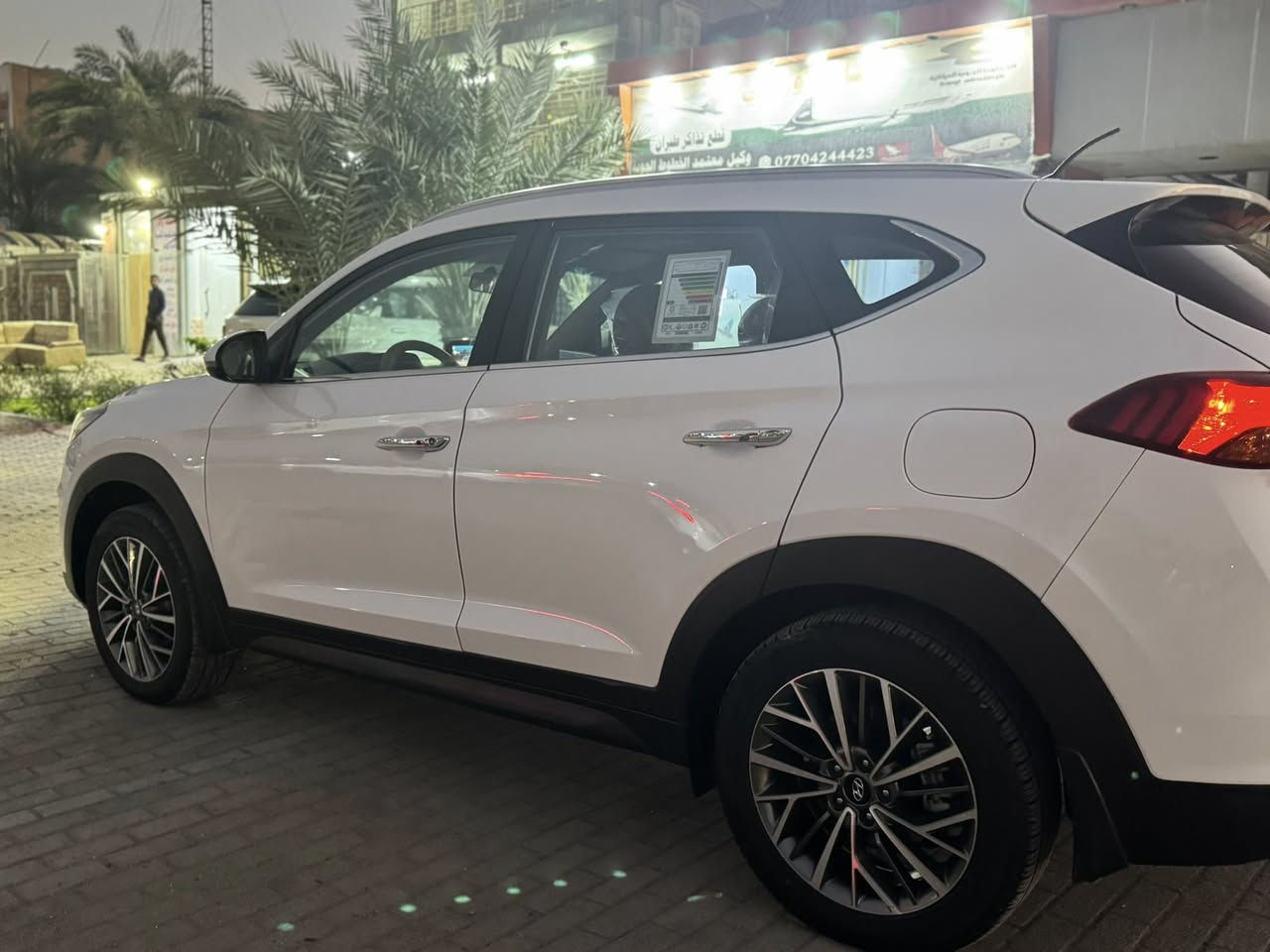 توسان للبيع موديل 2020 خليجي فول موصفات ماعدابلراما   مواصفات 5 عدسات  كشنات كهربائي كشن جلد صاج كامره شاشه دواره سيارة جديده ماشيه ٥٣ الف سيارة مكفوله من ضربة بيه صبغ نص بنيد والباقي مكفوله سعر ١٨٣ مكان سياره بغداد الرصافة رقمي ***********
