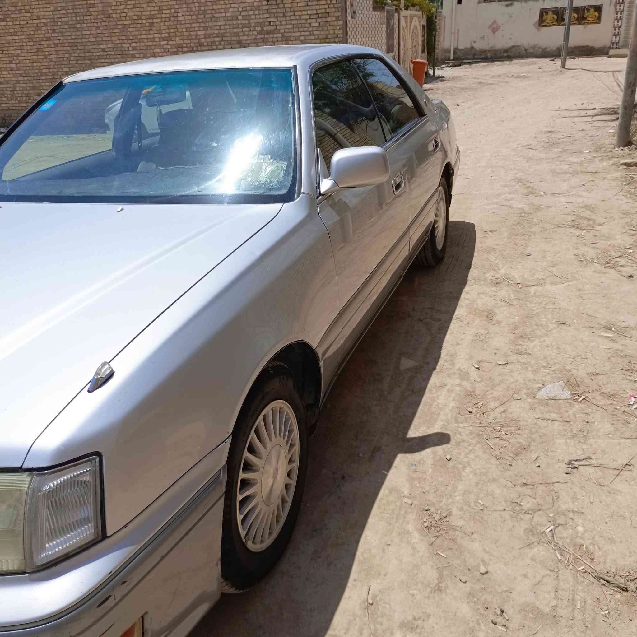 سياره راس الثور للبيع السعر 100بيها مجال للشراي رقم انكليزي مداور ثاني يوم رقم التلفون***********
