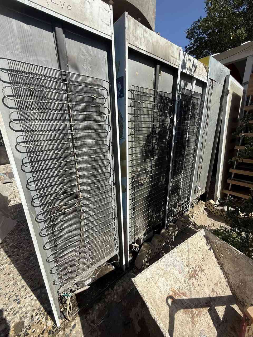 يا الله
السلام عليكم غراض كامله عارضات عدد٤
اومجمدات عدد٢
اوميز مكتب 
اوسلات جبس عدد ٣
عارضه بهارات 🌶️ 
عارضه جكاير نضيفه 
اومواد الاسواق موحوده 
سبب البيع تعزيله محل 
العنوان بغداد المشتل 
الاستفسار ***********
