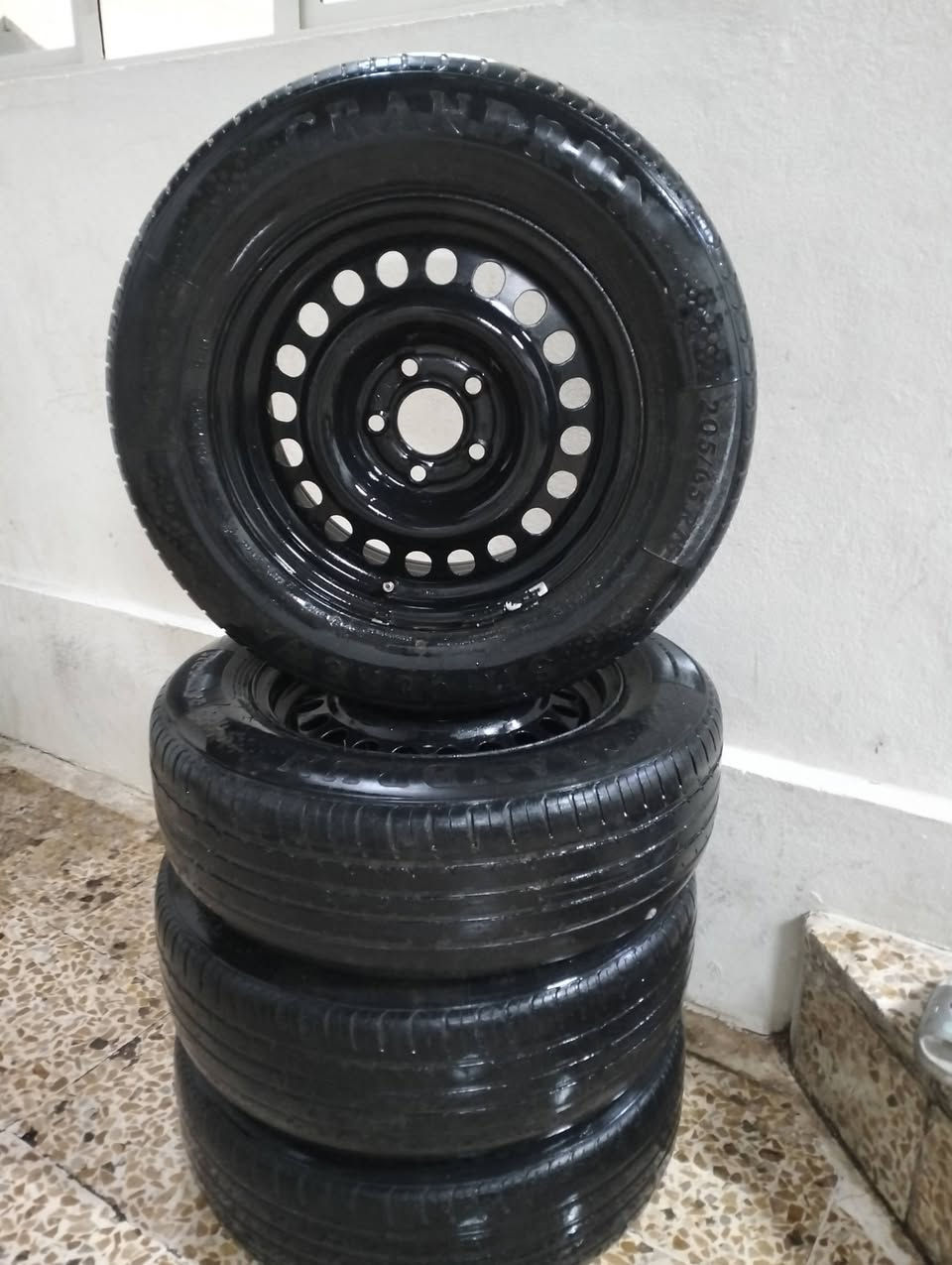 وياله اوبل اوميكاه هوه و تاياتو حجم 15 للبيع وياه شرط بدون عواج ولا كسر تايات زوج ع نص زوج ممسوح مكان موصل حي بكر سعر 100 بي مجال قليل استفسار أكثر ***********
