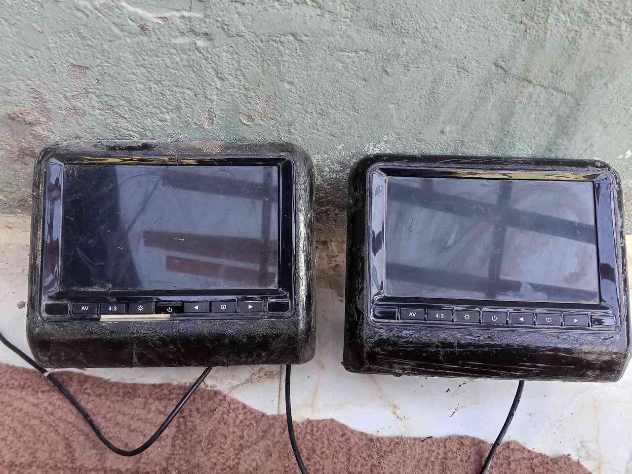 السلام عليكم برده خلفيه  وشاشات للبيع  شغالات وعلفحص كلمن وسعرها شراي يتصل على الرقم ***********مكاني نجف عباسيه
