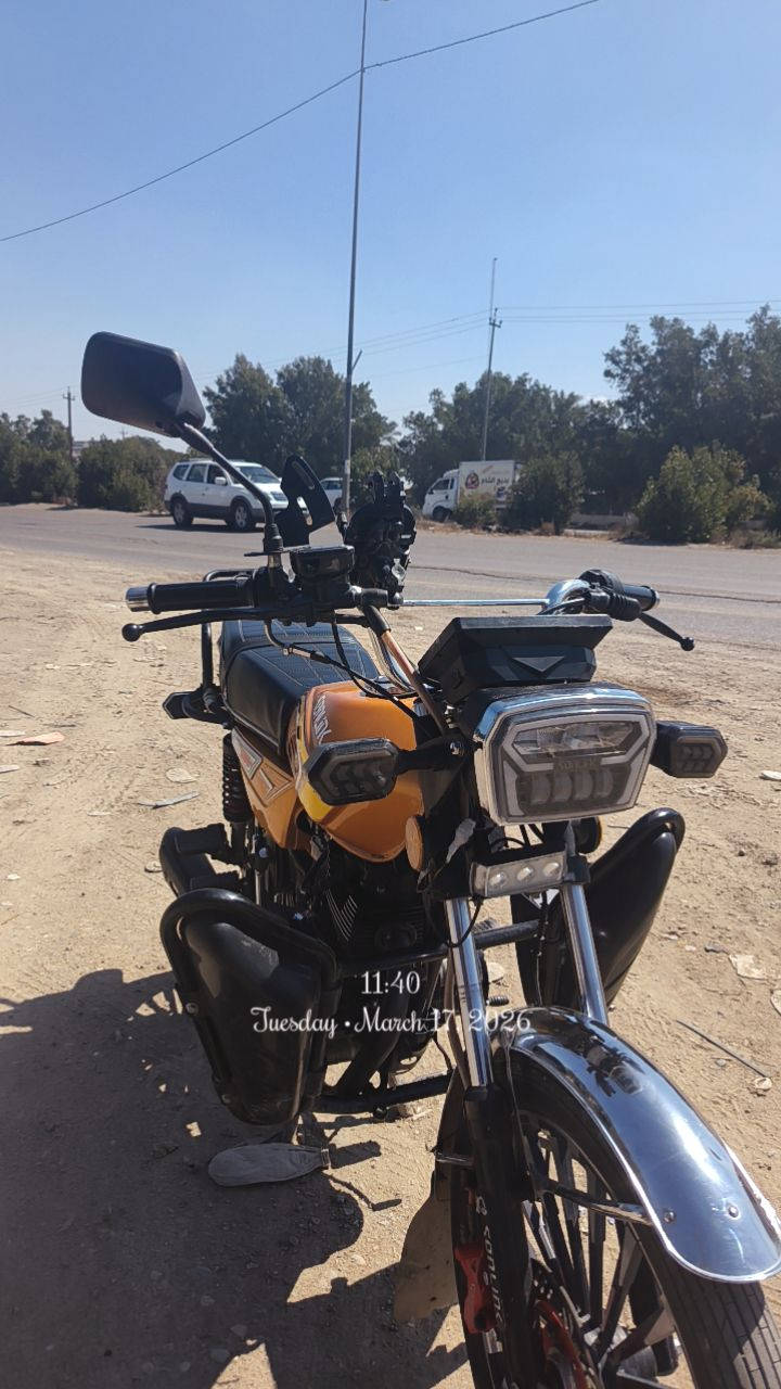 سلام عليكم دراجه سونلك موديل 2025 ما صار شهرين من منزلها مبدل فقط صالنصه كفاله عامه  سعر 800 وبي مجال مكاني بغداد الغزاليه رقم*********** متواجد واتساب فقط
