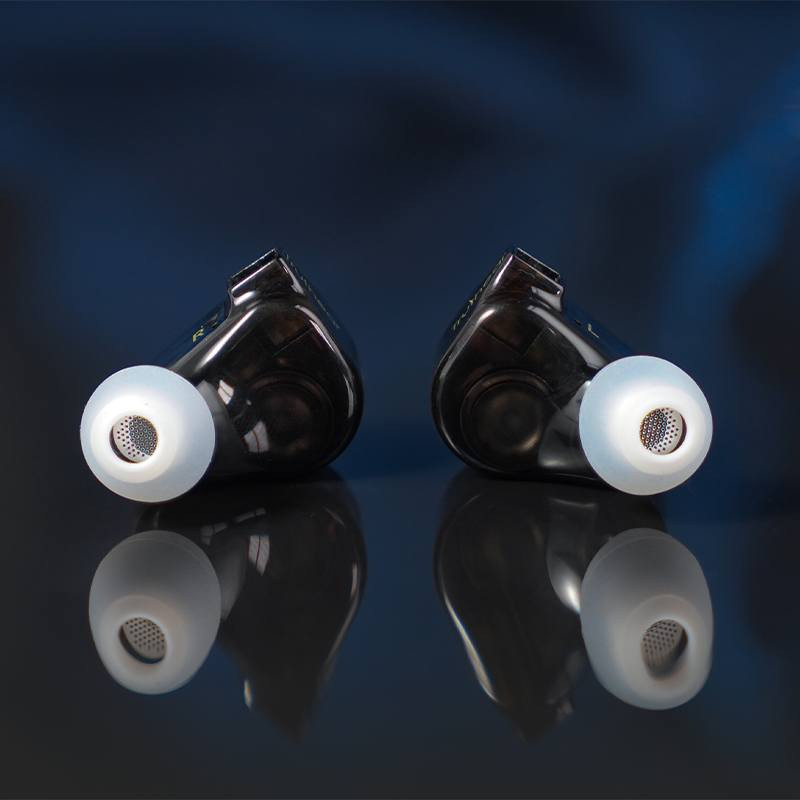 سلام عليكم
TRUTHEAR x Crinacle ZERO IEM
فقط مفحوصة السعر 55 الف


**إذا كنت صاحب هذا الإعلان وتريد حذفه لأي سبب، رجاءا أرسل رسالة إلى الدعم الفني**