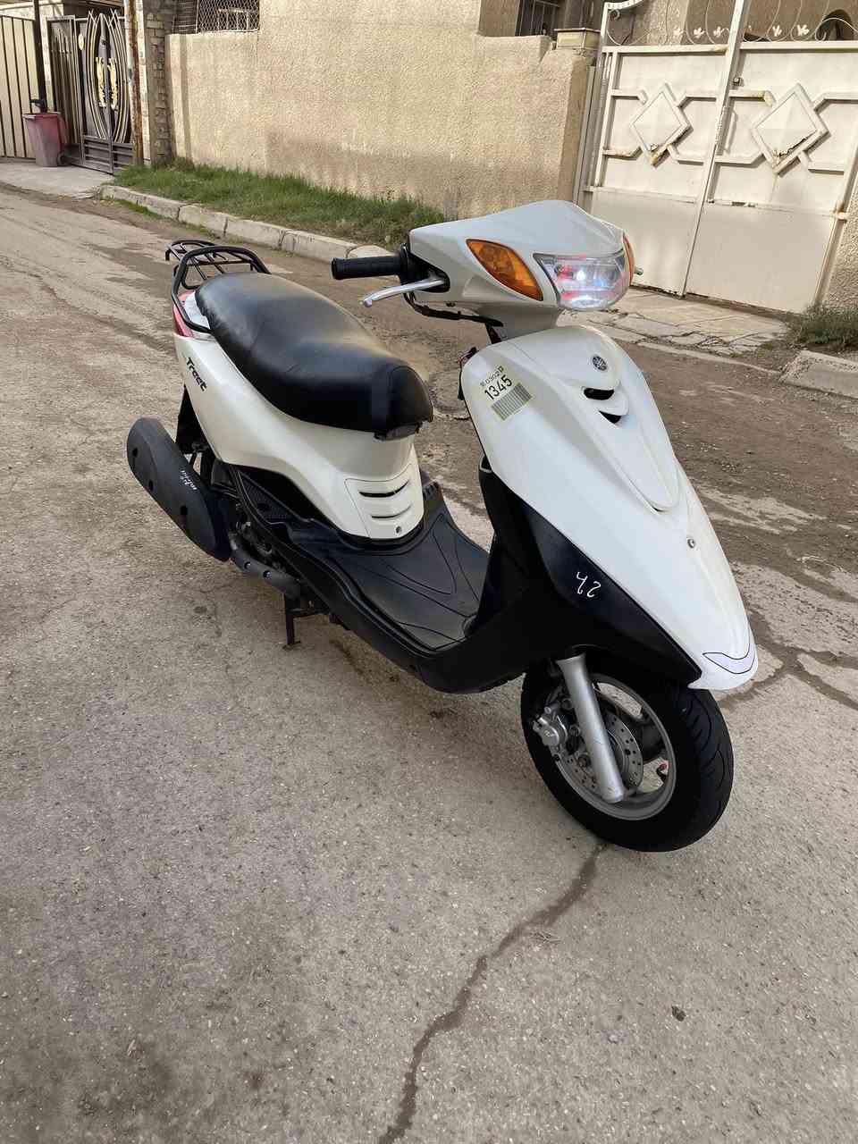 سلام عليكم للبيع دراجه اكزز ياباني حديث نوزل خطين دراجه رمبه ستان كهربائي جاهزه بدون اي نقص مكفول كفاله عامه ماشيه (10)الف حقيقي اوراق كامله دراجه جديده بمعنى الكلمه سعرهة (مليون و150) وبيهة مجال بسيط شراي يتصل على رقم (***********) مكاني بغداد الغزالية
