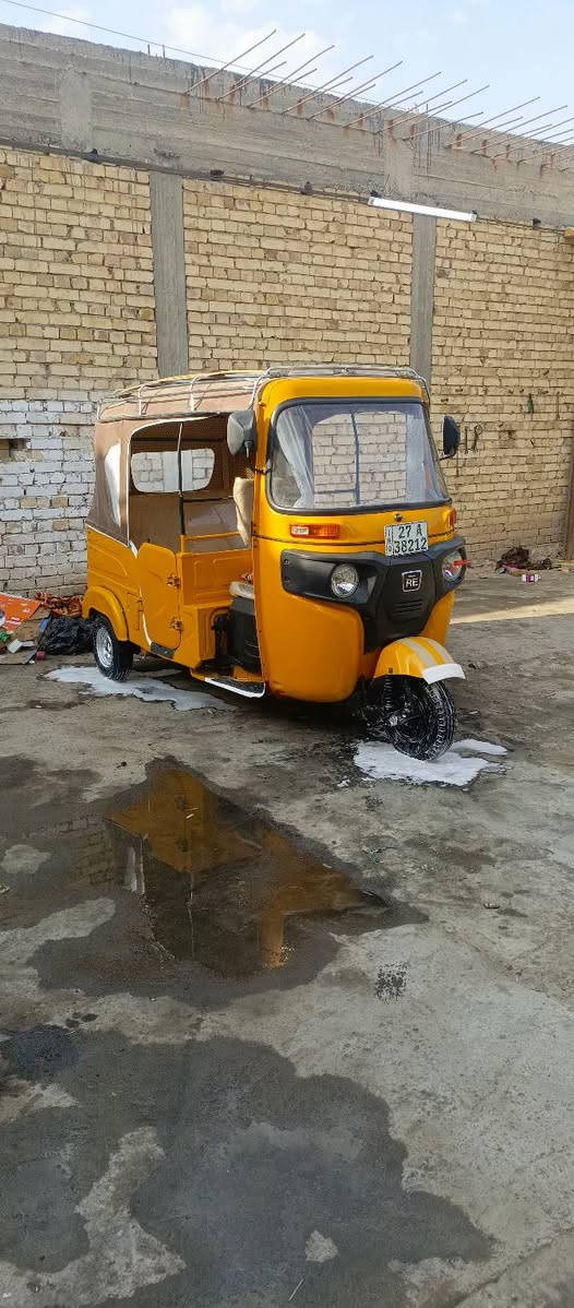 سلام عليكم تكتك للبيع 21 ليموني
رقم وسنوية رقم ذي قار تحويل ثاني يوم 
ما متواجد خاص 
سعرهه 7500 بدون سيبايه 
تصال ***********
مكاني ذي قار قضاء الدوايه
