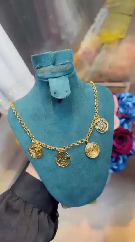 ذهب برازيلي ضمان ولمعان وثبات
📍 المجمع الترفيهي قرب مرطبات حسان
يوجد 🛵 داخل بسماية


**إذا كنت صاحب هذا الإعلان وتريد حذفه لأي سبب، رجاءا أرسل رسالة إلى الدعم الفني**