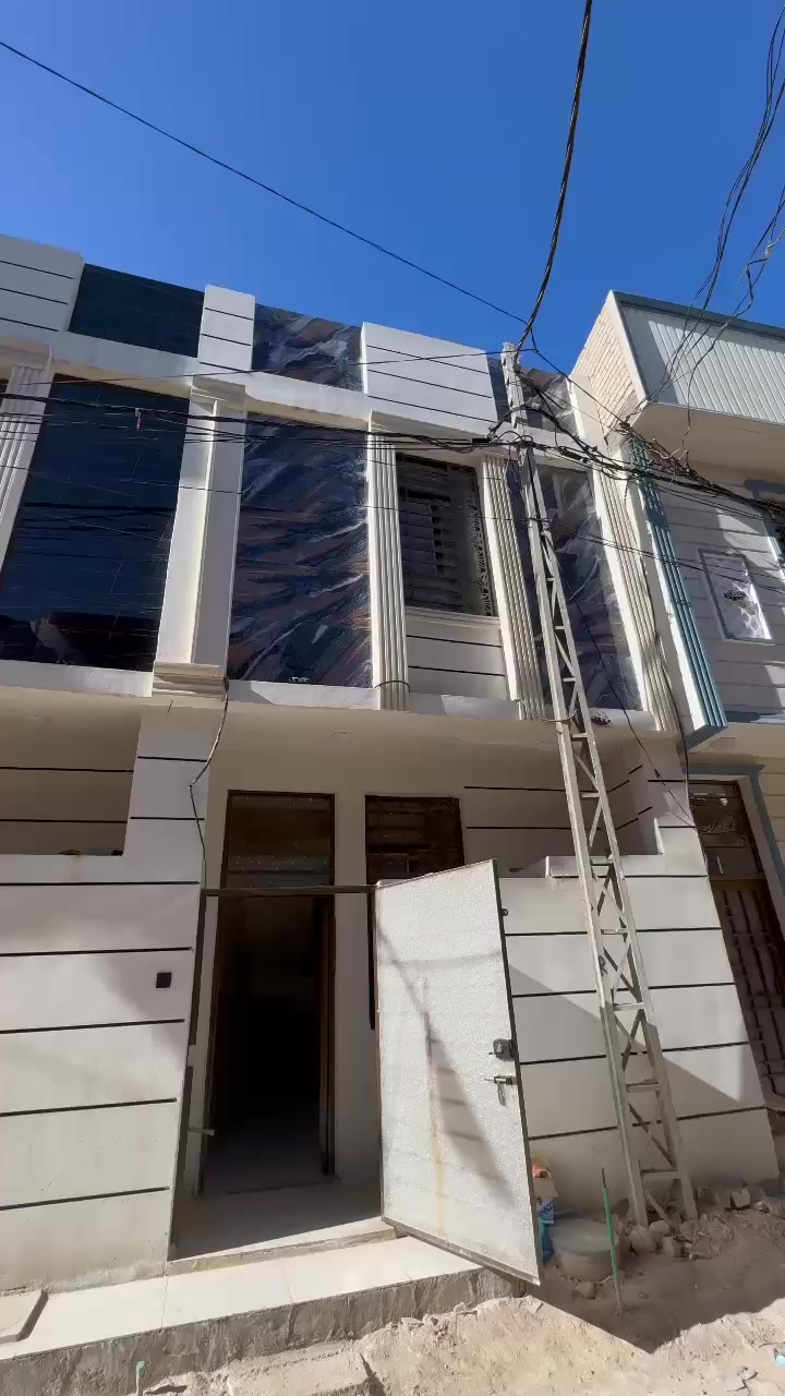 السعر105
سلام عليكم بيت مساحه 50 م طابو زراعي سند 25 مجاور فندق البارون مثل ما واضح الفيدو البيت بناء حديث طابوگ وجه 5 ولباقي نزال بيه 3 غرف نوم مجمع صحي 3 خارج وداخل وفوك يرهم سكن ويرهم حسينيه عن الشارع العام مال الحسينيه 200 م استفسار اكثر ***********
