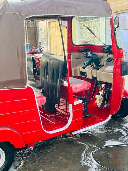 عشرين ورا ق ورا ق وكيله شاكر كفاله كشرته سعر 6ملاين بيه مجال مكاني المجر ناحية العدل
***********

***********
