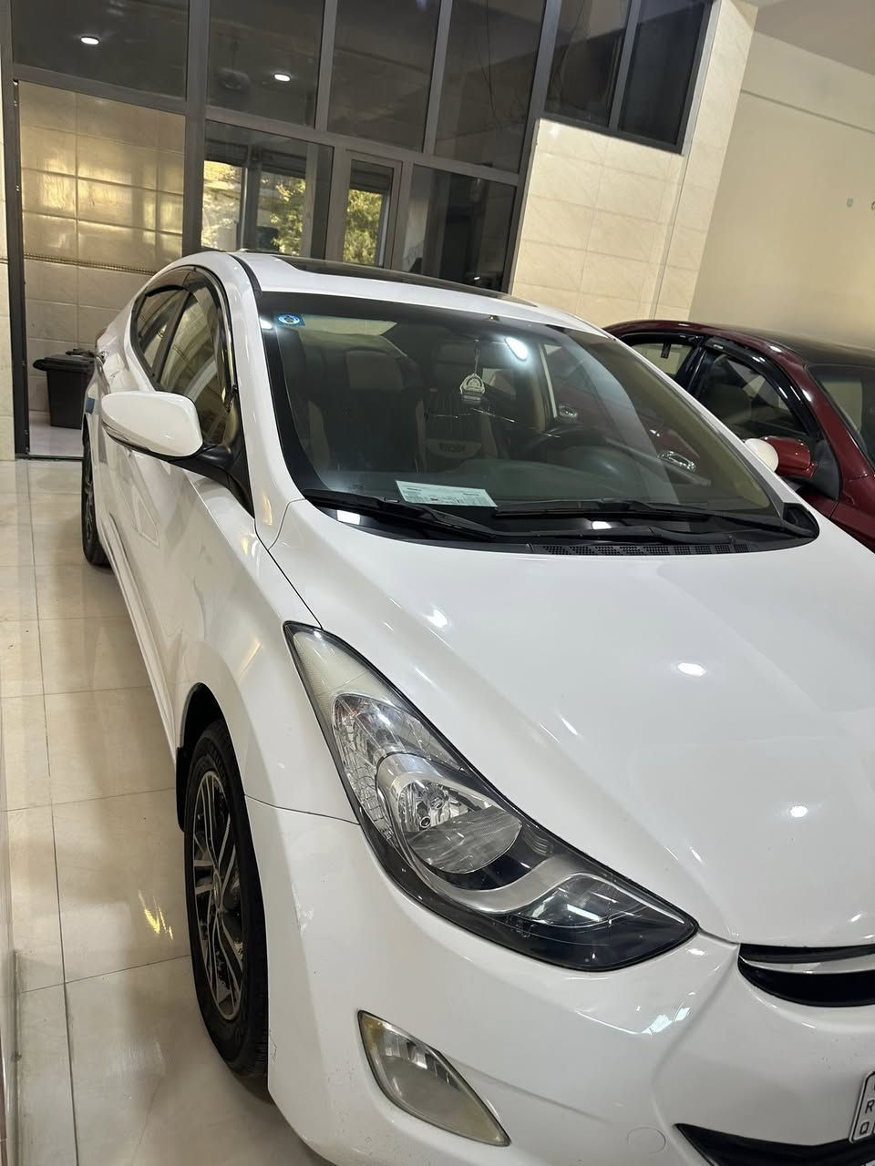 السلام عليكم 
النترا (2014) خليجي بيها صبغ بالبنيد و يم الرقم الخلفي شويه والباقي كفاله عامه من كلشي محرك (1800) فتحه سقف شاشه سياره نضيفه رقم بغداد بأسمي تحويل مباشر 
السعر//126 ورقه وبيها مجال 
للاتصال//***********
***********
