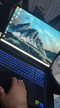 جيجابايت • RTX 4060 8GB • i7-13620H