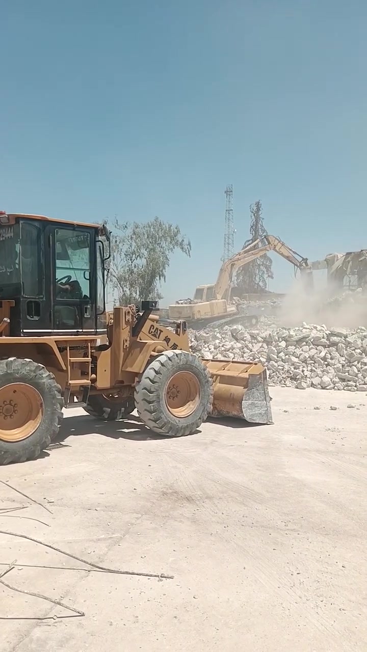يوجد انقاذ تحميل ونقل واصل حسب موقعك السعر حسب الموقع ***********
