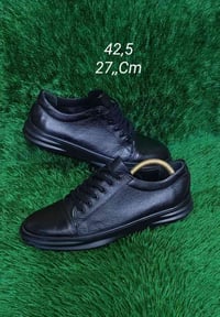 👟رسمي  تران شوز واحذية قدم  اووربي اصلي  مستخدم  قياسات مختلفه  لمعرفة...