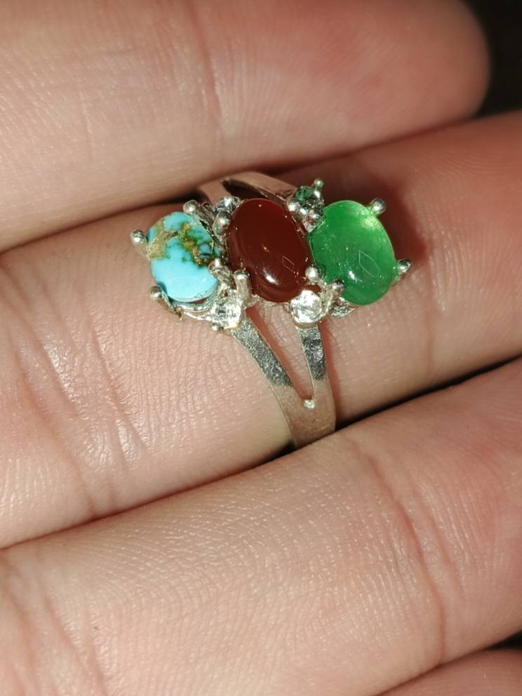 خواتم نسائية فضة ٩٢٥ أحجار طبيعي اصلية أسعار جدا مناسبة
حجز وتفاصيل أكثر خاص او واتساب ***********🌹
وموجود عندي كل انواع الاحجار والمحابس الفضة والنحاس.
