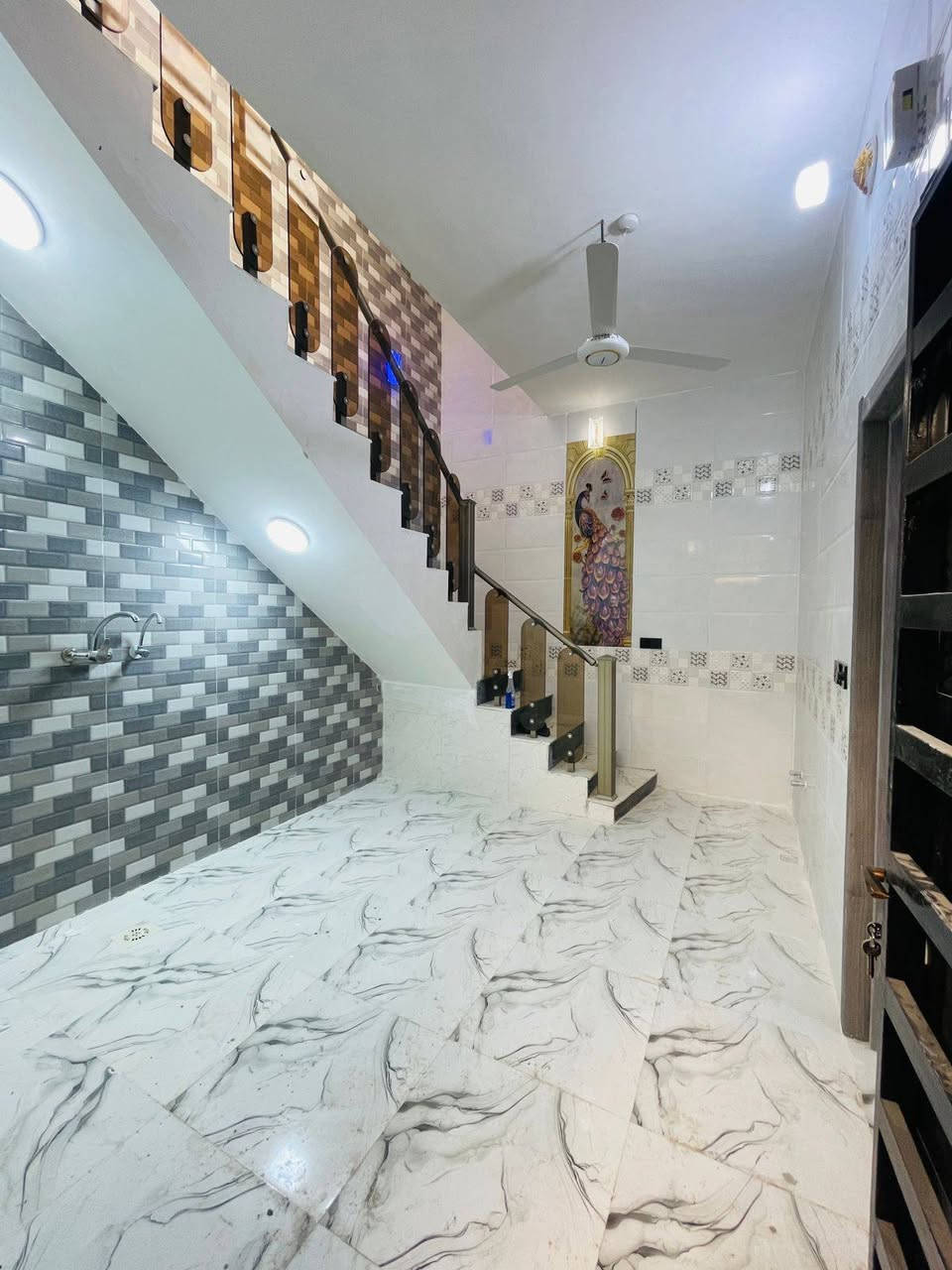 كربلاء مجاور  علوت المخضر 🍀📍
✨دار للبيع مساحه 50 ركن طابق طابق  بناء طابوك  ✨ 
مجمع البداع السكني   توفر فيها جميع الخدمات  
يتكون البيت من غرف وصاله واستقبال ومطبخ ومنور وصحيات  🔹سعر 48مليون وبي مجال للشراي 
طابو زراعي قرار محكمه سند 25
للأتصال او واتساب 0770 778 4319 
***********
***********
علي الغراوي للعقارات والمقاولات العامة
 @أبرز المعجبين #كربلاءالمقدسه # علي الغراوي
