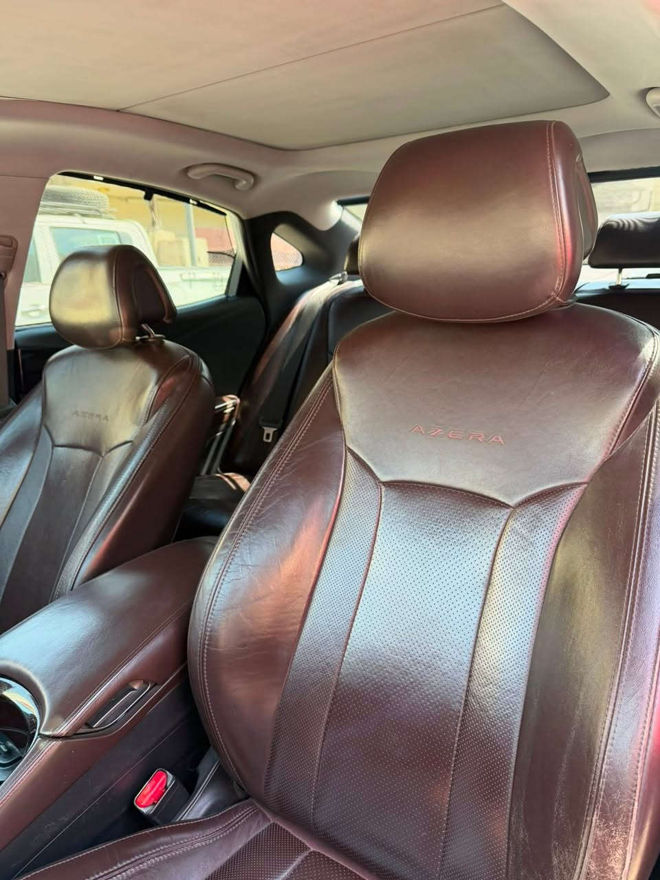 ⁨	🔥 للبيع | Hyundai Azera 2012 🔥
✔️ موديل: 2012
✔️ الماشية: 96 ألف كم فقط
✔️ الأضرار: باب + جاملغ عكس السايق + جاملغ خلفي عكس السايق (بارد)
✔️ باقي مواصفات الأزيرا المعروفة من فخامة وراحة وتجهيزات.

📍 السيارة نظيفة وجاهزة للفحص.
💰 السعر: (12.500$)
📍 المكان: بغداد
📞 للتواصل: ***********⁩
