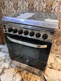 للبيع طباخ نضيف كلش ويا مرشحه بعدها جديده ثنينهن ب١٦٠ الف  07704936387