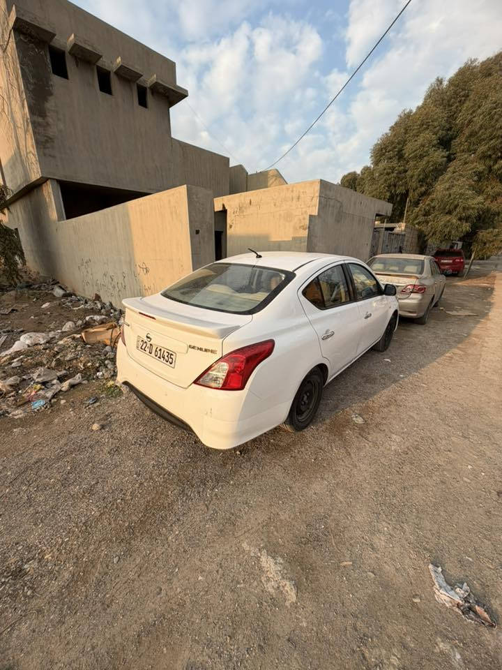 للبيع سيارة نيسان صني هندي موديل 2020 
نظيفة ومبيها قطع تبديل بس تعديل بارد بلبونيد اقل من شبر 
للاستفسار الاتصال ع ***********
