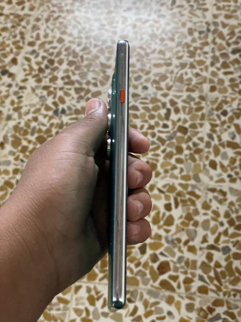 تكنو كومون 40 4G للبيع للتواصل *********** مستخدم حوالي شهر ونص
