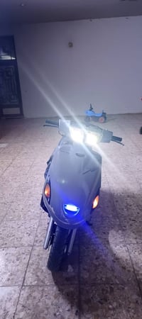 دراجه فراشه للبيع مقفوله سعر 275 بها مجال07724841088 07871401630