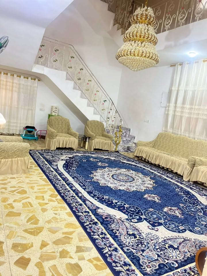 � دار للبيع طابقين – طابو صرف 🏡

📍 الموقع: أم الخيل – شارع المسبح
📐 المساحة: 375 متر
↔️ الواجهة: 15 متر

✨ تفاصيل الدار:
▪️ 5 غرف نوم
▪️ صالتين استقبال
▪️ مطبخ حار وبارد
▪️ صحيات عدد 2
▪️ كراج كبير
▪️ حديقة واسعة

🔺#للاستفسار 
*********** 

—————————————————————
