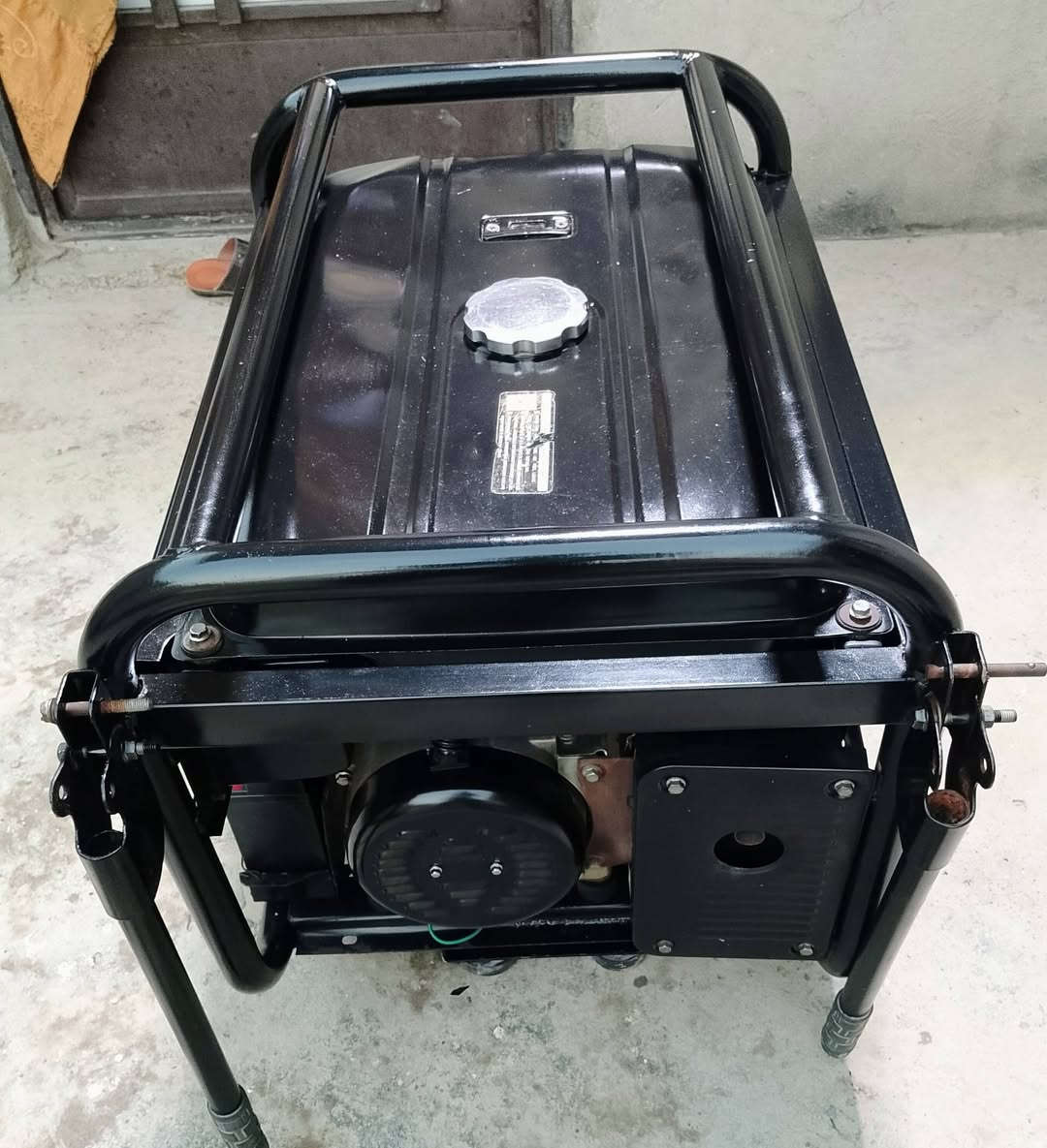 السلام عليكم مولد استرا كوري باب اول نظيفه حيل سلف وحبل ملف نحاس بنزين 6 ونص كيفي 28 امبير  عل الفحص تقتنع يلا تاخذ سعره 500 مكاني قرب مجمع بسمايه الهاتف📱*********** الاستفسار على الواتساب يوجد خدمه توصيل داخل بغداد فقط
