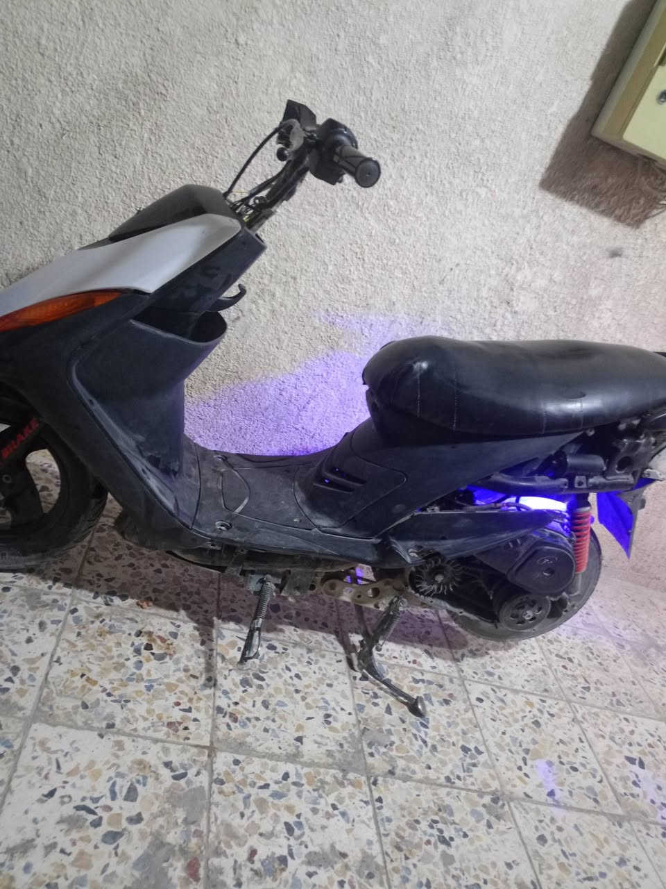 السلام عليكم ماكس عدله للبيع دراجه كامله ما بيها اي نقص مكينته اول  بارحه كابريتر جدجد ملف جديد كويل جديد ويال جدجد كور جديد شلعه معدل شكد الكاعع شغال سلف نقصه قبغ هندر فقط السعر 400 وبيه مجال مكاني سبع البور شارع بلقيس متواجد خاص 24 ساعه ♥️👍🏼


**إذا كنت صاحب هذا الإعلان وتريد حذفه لأي سبب، رجاءا أرسل رسالة إلى الدعم الفني**