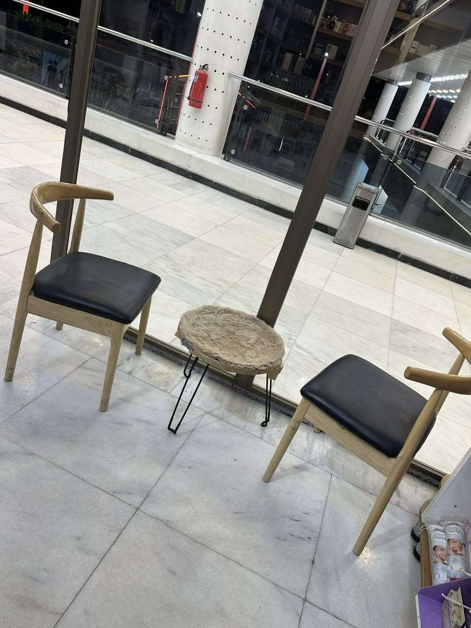 اغراض محل للبيع
فاترينات 6 قطع منهم للبيع


**إذا كنت صاحب هذا الإعلان وتريد حذفه لأي سبب، رجاءا أرسل رسالة إلى الدعم الفني**