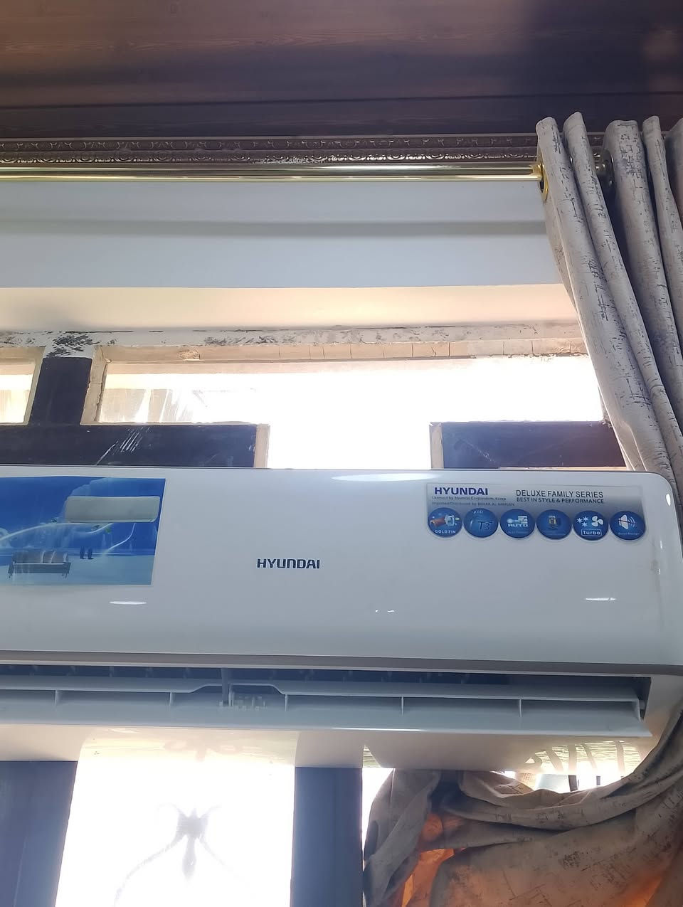 سلام عليكم
سبلت هيونداي  طن ونص للبيع سبلت جديد ما داخل تصليح السنة الراحت اشتريت ما صالة سنة يشتغل على الشرط تجي وتفحص وشوف بعينك اذا مو هواه ثلج تعوفة 
مكاني النجف الاشرف مقابل باب الدخول المطار النجف الاشرف السعر 300 وبي مجال  
الرقم :***********
