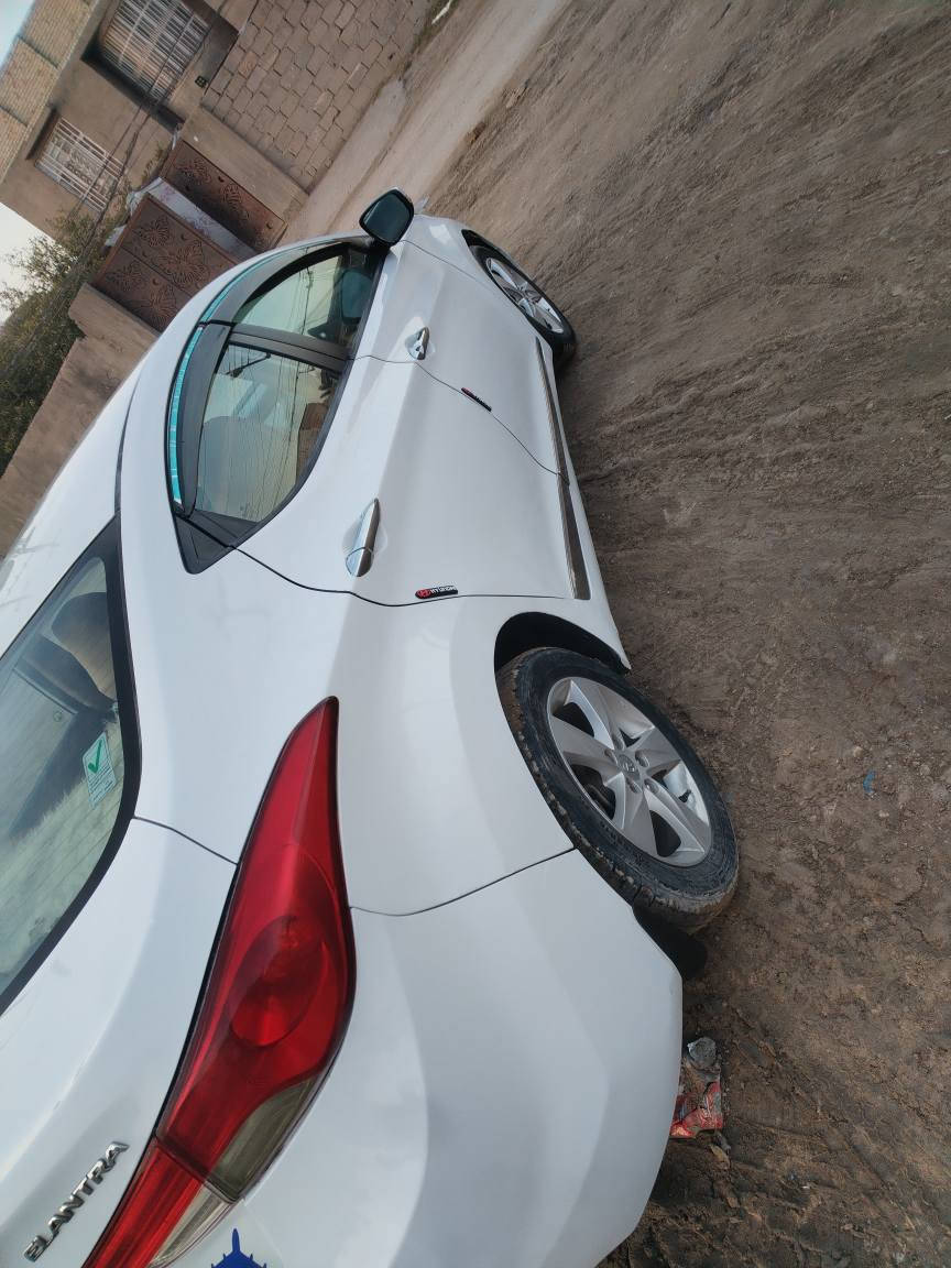 النتره 2013 خليجي فول معد الفتحه بيه صبغ قطعتين فقط الباقي مكفول كفاله عام السعر 100بيه مجال الرقم الهاتف *********** كربلاء, العراق
