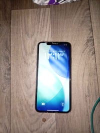 ايفون ١١ برو ماكس • ٢٥٦ • كاميرا وفلاش مكسور