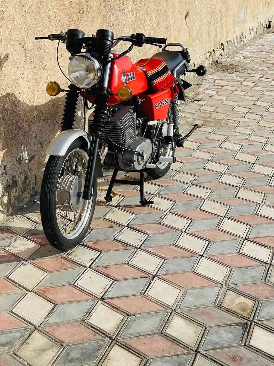 سلام عليكم مرخصت الادمن دراجه mz بدون سنويه للبيع كصه 3 لحيم بس بلخشم وممبين دراجه تعمير جديد ماكنيت مال ستوته دراجه خير من الله الاستفسار مكلف بلنشر هذا رقم راعيه***********
