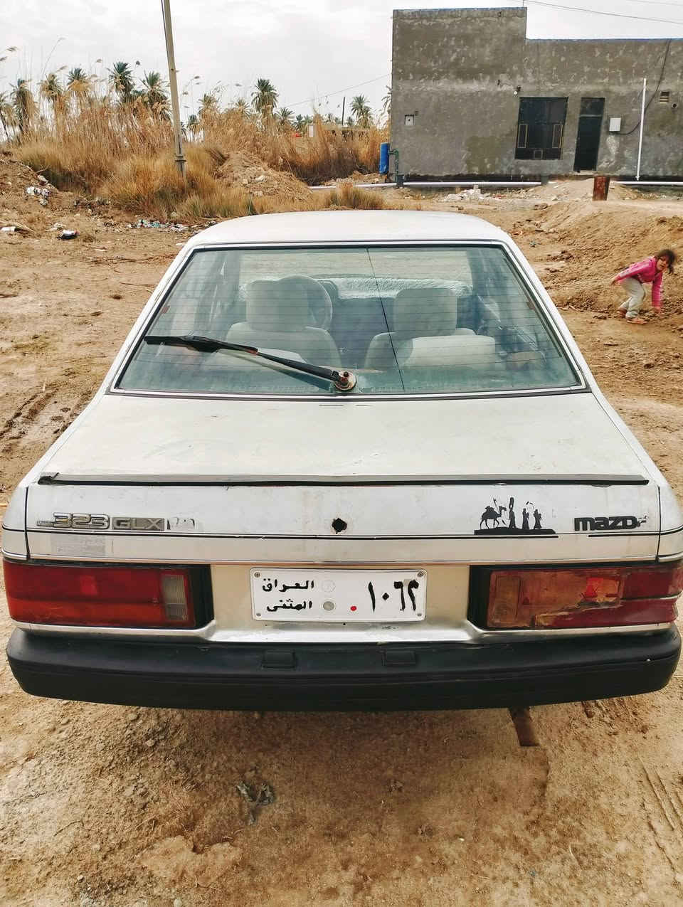 السلام عليكم 
مازدا 323 موديل 86 للبيع او مراوس  
كير  مكينه جدد اوتماتيك
كهربائياته كله شغاله 
كشر بلادي بدون صبغ 
باتري جديد 
تايرات 70% 
جام كله شغال
نقصه بس3 يدات خارجيه 
رقم مثنى شرط المداور
السعر24
الرقم ***********
