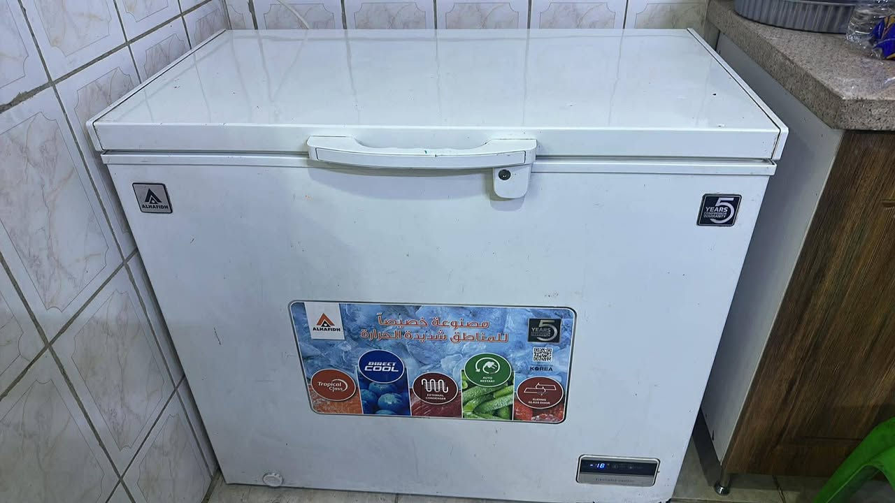 اوفن كبير 
مجمدة نظيفة
حبايبي كلهم الغراض مكان واحد 
هذولي ونشرتهم سابقا يفيدوكم الي يريدون غراض كاملة
"اوفن طباخ ثلاجة مجمدة كنتور بابين وكنتور 3 بواب جرباية سيارة نفر وديوان ومبردة


**إذا كنت صاحب هذا الإعلان وتريد حذفه لأي سبب، رجاءا أرسل رسالة إلى الدعم الفني**