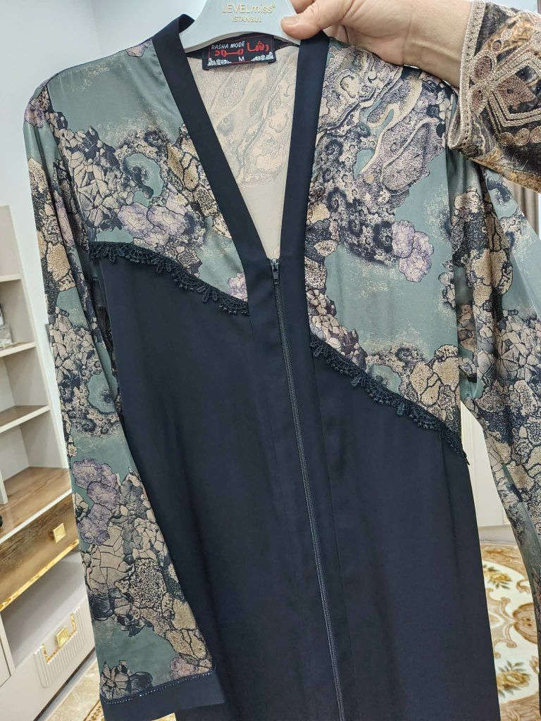 السلام عليكم 
للبيع متوفر توصيل 
الاحجام تلبس من50الى 65


**إذا كنت صاحب هذا الإعلان وتريد حذفه لأي سبب، رجاءا أرسل رسالة إلى الدعم الفني**